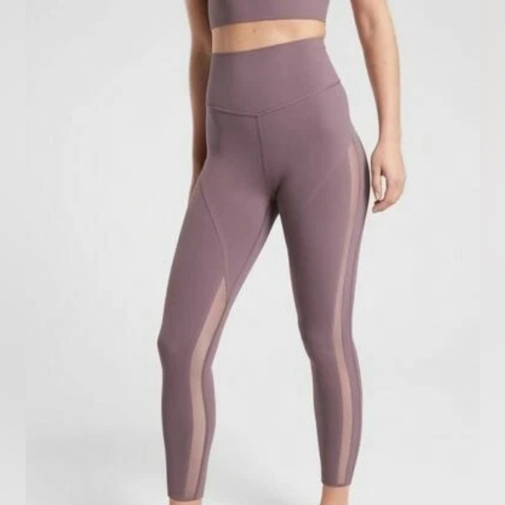 ATHLETA Formation Mesh 7/8 Tight Volcanic Voilet Size M